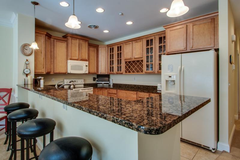 Large Condo in The Peninsula 33559 Windswept Drive 11102 Cape Gazette